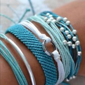 Turquoise adjustable bracelet with silver beading